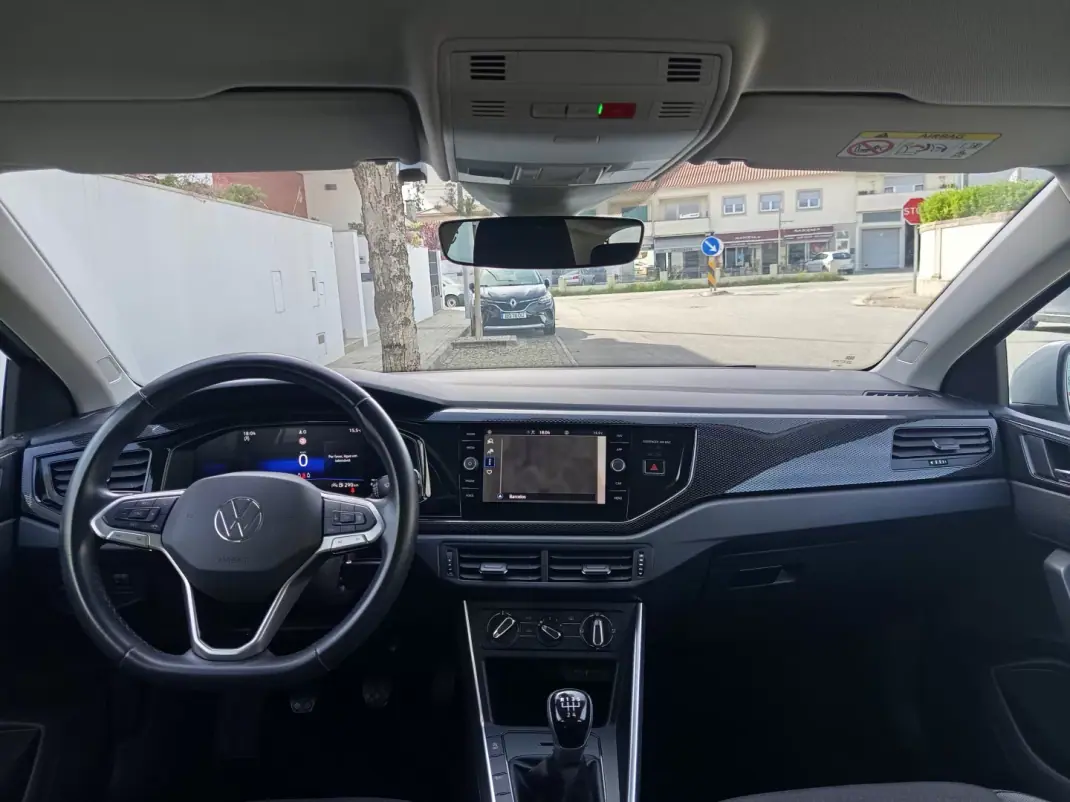 Volkswagen Polo 2022 - 14490 EUR, 114100 km - AUTO.MOTO.pt - 114100km - foto 14 de 19