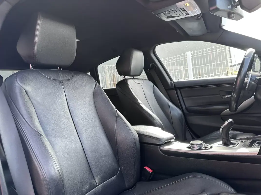 BMW 420 Gran Coupé 2015 - 19500 EUR, 230000 km - AUTO.MOTO.pt - 230000km - foto 45 de 54