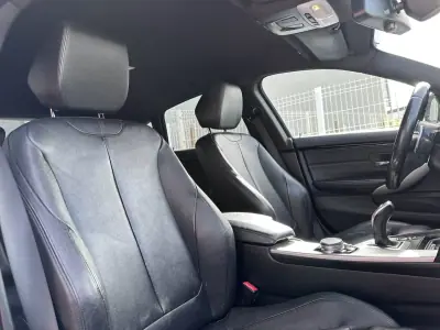 BMW 420 Gran Coupé 2015 - 19500 EUR, 230000 km - AUTO.MOTO.pt - 230000km - foto 45 de 54