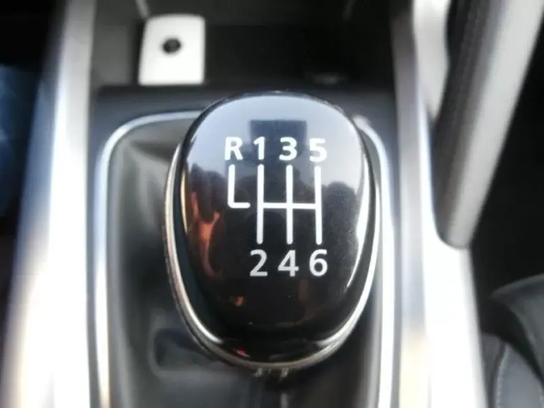 Renault Kadjar 2019 - 17900 EUR, 110677 km - AUTO.MOTO.pt - 110677km - foto 19 de 36