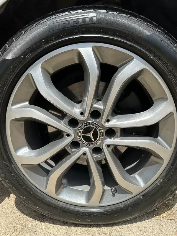Mercedes-Benz C 180 2014 - 13500 EUR, 200000 km - AUTO.MOTO.pt - 200000km - foto 13 de 13