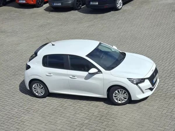 Peugeot 208 2021 - 14950 EUR, 68700 km - AUTO.MOTO.pt - 68700km - foto 12 de 27