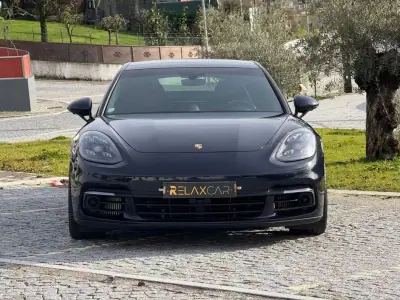 Porsche Panamera 2017 - 58990 EUR, 114000 km - AUTO.MOTO.pt - 114000km - foto 33 de 39