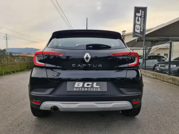 Renault Captur 2020 - 17990 EUR, 150000 km - AUTO.MOTO.pt - 150000km - foto 5 de 43
