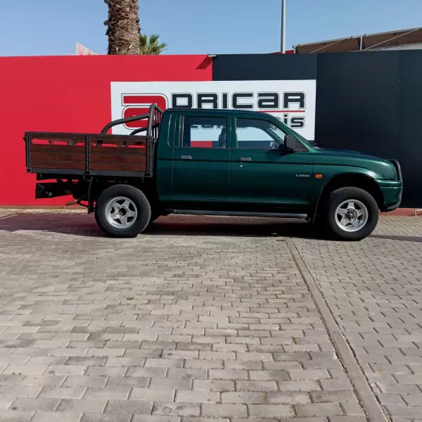 Mitsubishi L200 1998 - 9900 EUR, 470989 km - AUTO.MOTO.pt - 470989km - foto 6 de 12