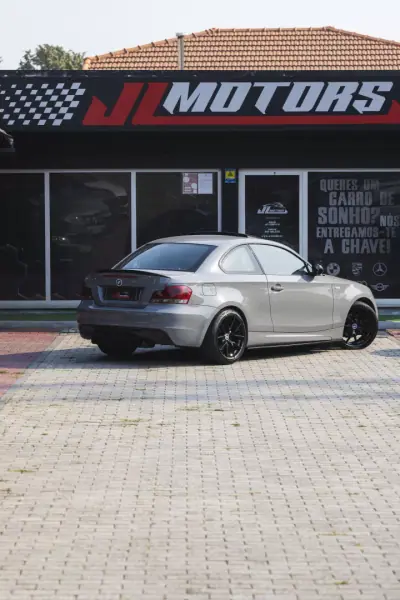 BMW 118 2013 - 17900 EUR, 180900 km - 180900km - foto 33 de 41