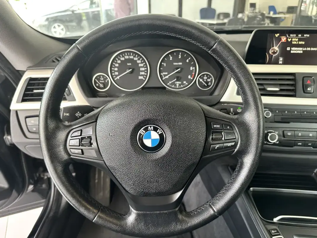 BMW 318 2016 - 17890 EUR, 141000 km - 141000km - foto 14 de 30