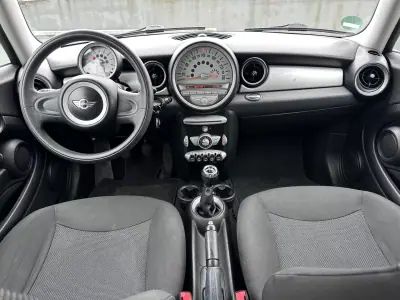 MINI One 2009 - 6900 EUR, 190000 km - AUTO.MOTO.pt - 190000km - foto 29 de 38