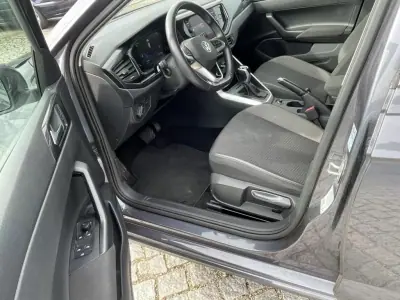 Volkswagen Polo 2023 - 18750 EUR, 44308 km - AUTO.MOTO.pt - 44308km - foto 7 de 11
