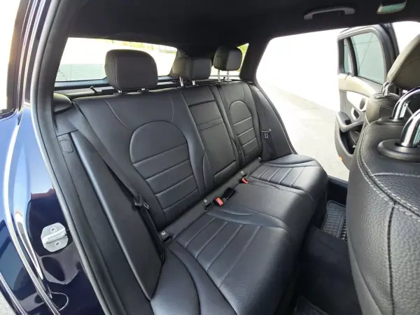Mercedes-Benz C 220 2020 - 29750 EUR, 96900 km - AUTO.MOTO.pt - 96900km - foto 33 de 36