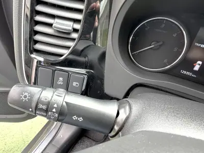 Mitsubishi Outlander 2018 - 17900 EUR, 129355 km - AUTO.MOTO.pt - 129355km - foto 10 de 24