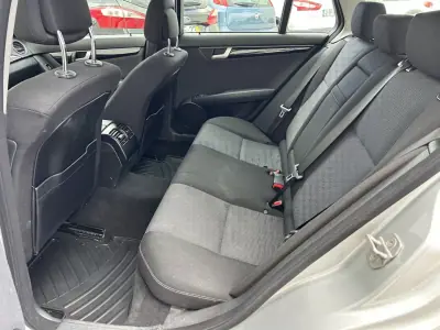 Mercedes-Benz C 180 2014 - 14500 EUR, 206850 km - AUTO.MOTO.pt - 206850km - foto 6 de 13