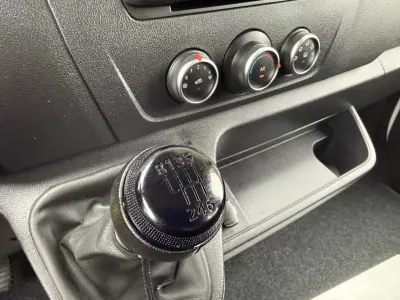 Renault Master 2.3 Dci L3 3.5T 135 cv C.Dupla 2021 - 26750 EUR, 84000 km - AUTO.MOTO.pt - 84000km - foto 15 de 31