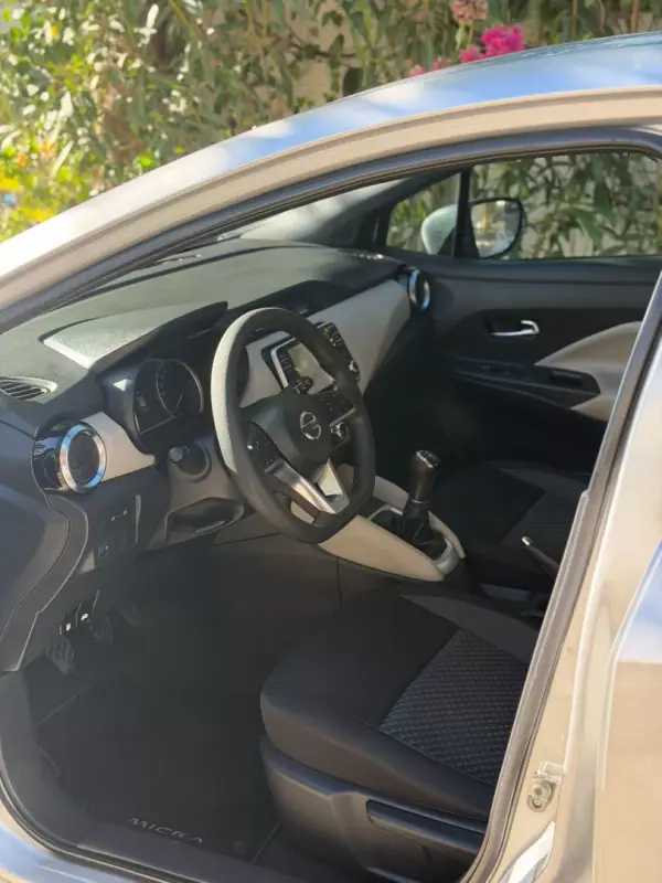 Nissan Micra 2019 - 12900 EUR, 111196 km - AUTO.MOTO.pt - 111196km - foto 8 de 9
