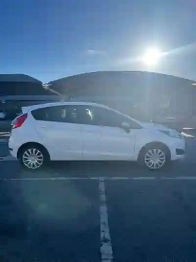Ford Fiesta 2015 - 5490 EUR, 150000 km - 150000km - foto 2 de 13