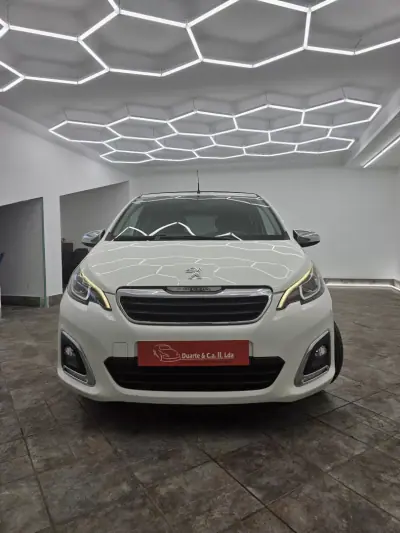 Peugeot 108 2015 - 8650 EUR, 88563 km - AUTO.MOTO.pt - 88563km - foto 31 de 53