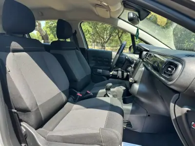 Citroën C3 2019 - 8350 EUR, 119000 km - AUTO.MOTO.pt - 119000km - foto 7 de 11
