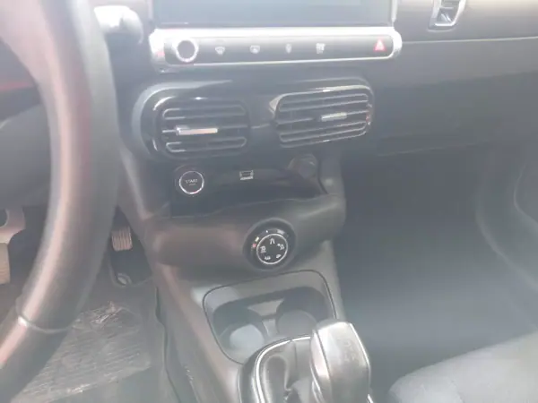Citroën C4 Cactus 2018 - 9999 EUR, 99000 km - 99000km - foto 13 de 21
