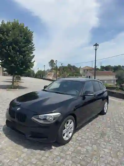 BMW 116 2013 - 11500 EUR, 190000 km - foto 5 de 9