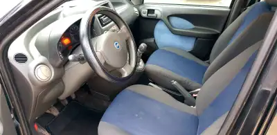 Fiat Panda 2007 - 3990 EUR, 274730 km - AUTO.MOTO.pt - 274730km - foto 9 de 21