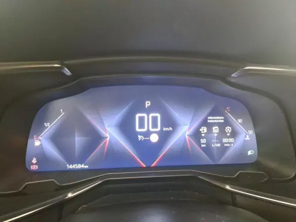 DS DS7 Crossback 2021 - 17950 EUR, 144584 km - AUTO.MOTO.pt - 144584km - foto 7 de 15