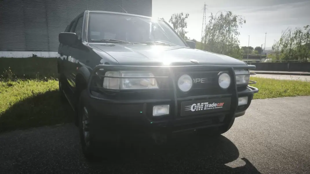 Opel Frontera 1998 - 4999 EUR, 216000 km - AUTO.MOTO.pt - 216000km - foto 3 de 21