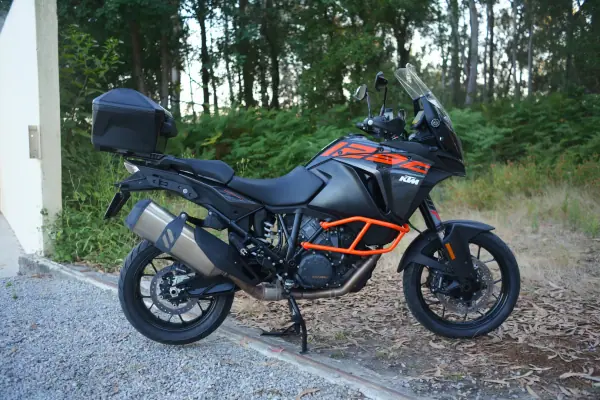 KTM 1290 Super Adventure 2018 - 12490 EUR, 50500 km - AUTO.MOTO.pt - 50500km - foto 9 de 27