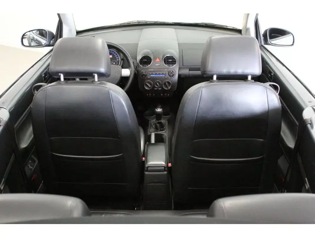 Volkswagen New Beetle Cabriolet 2007 - 7990 EUR, 161340 km - AUTO.MOTO.pt - 161340km - foto 15 de 19