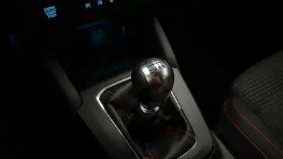 Ford Focus 2025 - 22990 EUR, 11701 km - AUTO.MOTO.pt - 11701km - foto 23 de 35