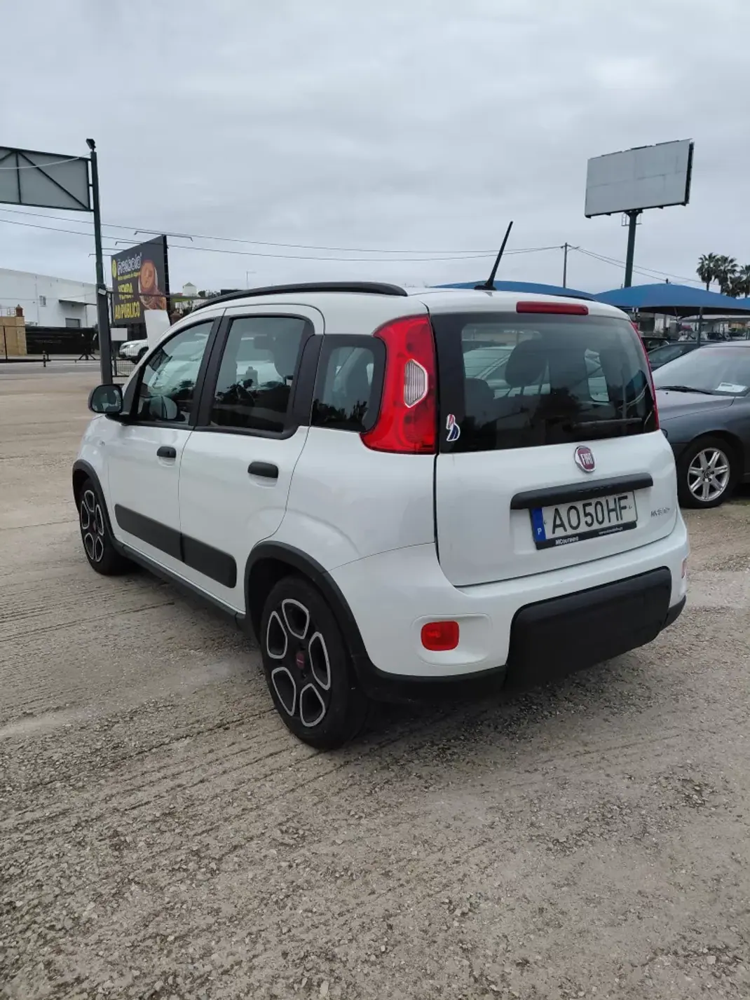 Fiat Panda 2022 - 10900 EUR, 70000 km - AUTO.MOTO.pt - 70000km - foto 10 de 12