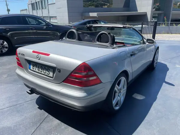 Mercedes-Benz SLK 200 1997 - 10900 EUR, 114000 km - AUTO.MOTO.pt - 114000km - foto 6 de 11