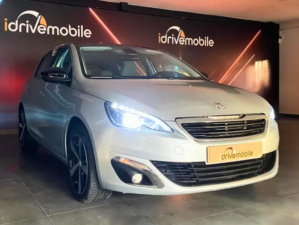 Peugeot 308 2016 - 15900 EUR, 171736 km - AUTO.MOTO.pt - 171736km - foto 6 de 48