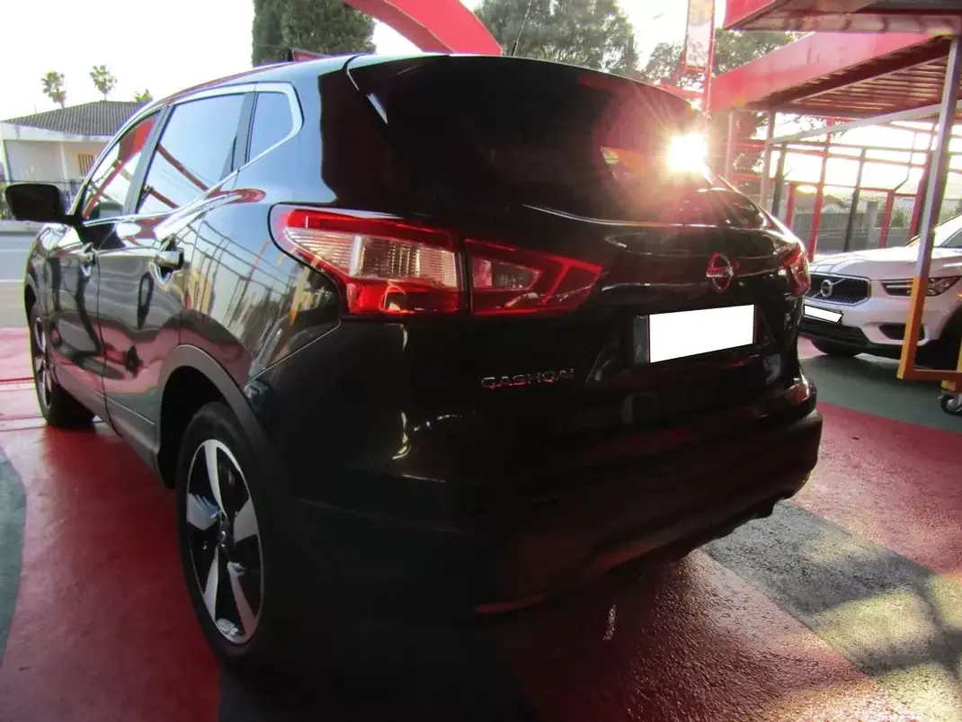 Nissan Qashqai 2017 - 16749 EUR, 121547 km - 121547km - foto 25 de 30