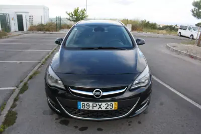 Opel Astra Caravan 2015 — foto 4 de 17