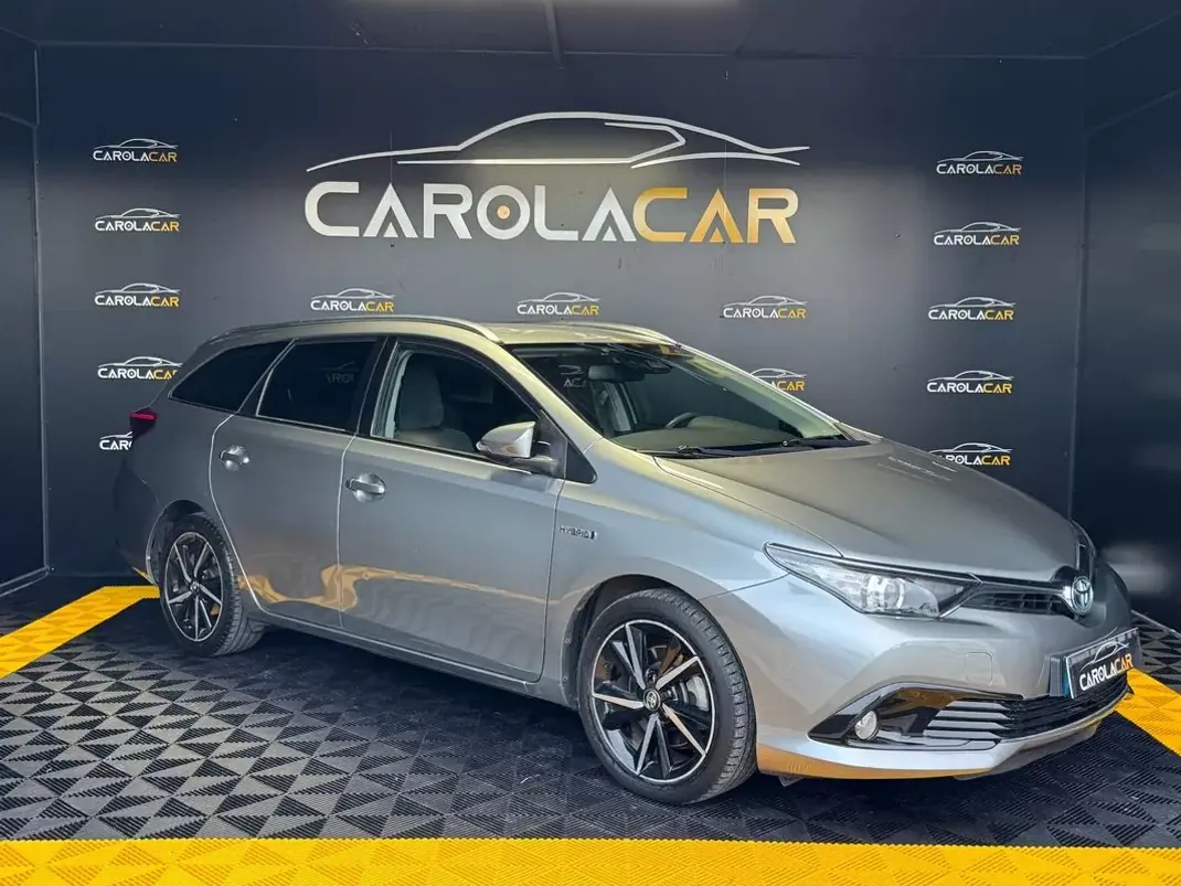Toyota Auris Touring Sports 2017 - 15950 EUR, 100000 km - AUTO.MOTO.pt - 100000km - foto 1 de 22