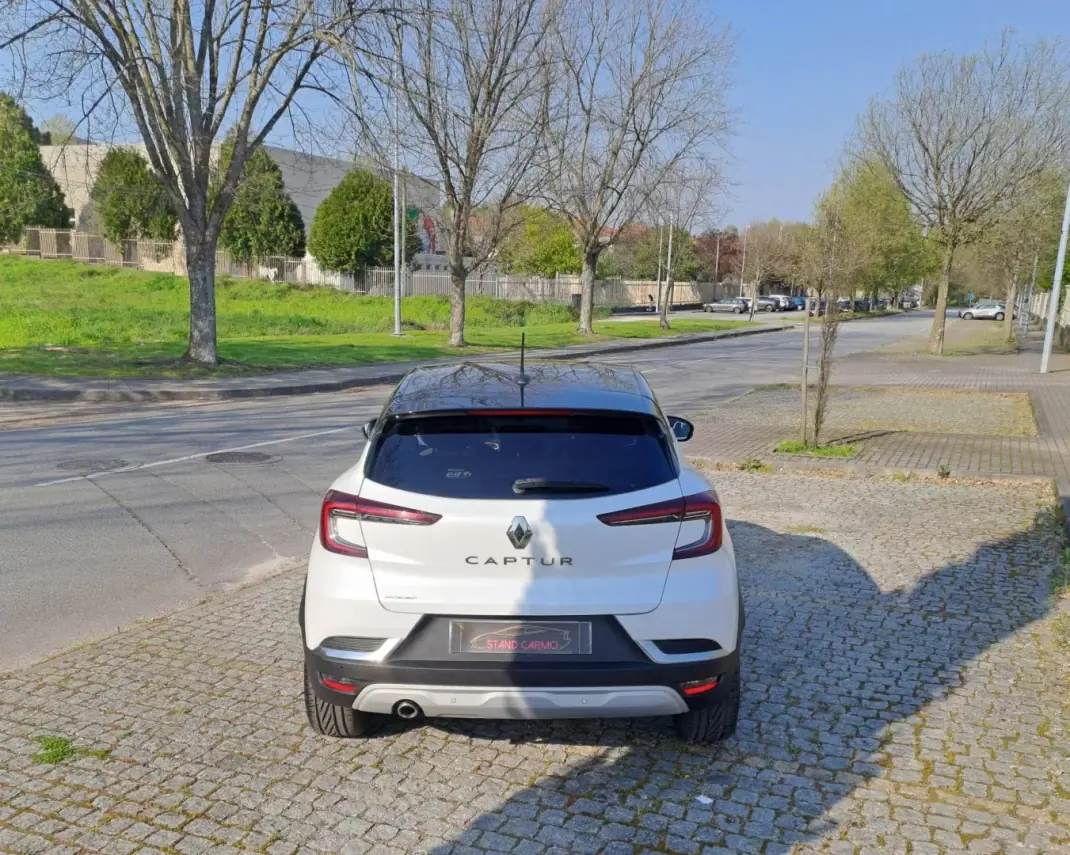 Renault Captur 2019 - 19500 EUR, 119000 km - AUTO.MOTO.pt - 119000km - foto 5 de 15