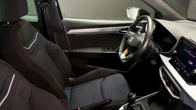 SEAT Ibiza 2024 - 17370 EUR, 27000 km - AUTO.MOTO.pt - 27000km - foto 40 de 43