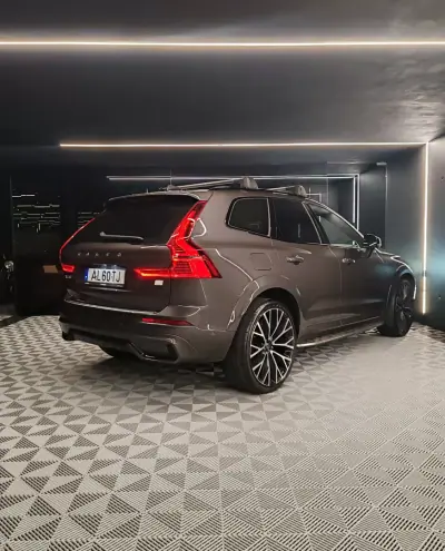 Volvo XC 60 2022 - 41000 EUR, 109000 km - AUTO.MOTO.pt - 109000km - foto 14 de 27