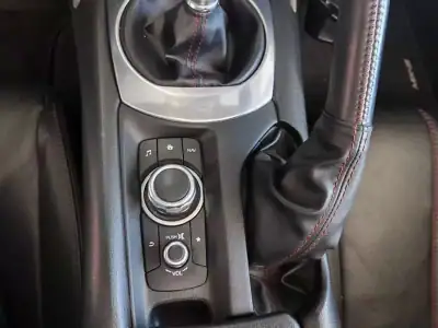 Mazda MX-5 2017 - 23500 EUR, 67000 km - AUTO.MOTO.pt - 67000km - foto 32 de 34