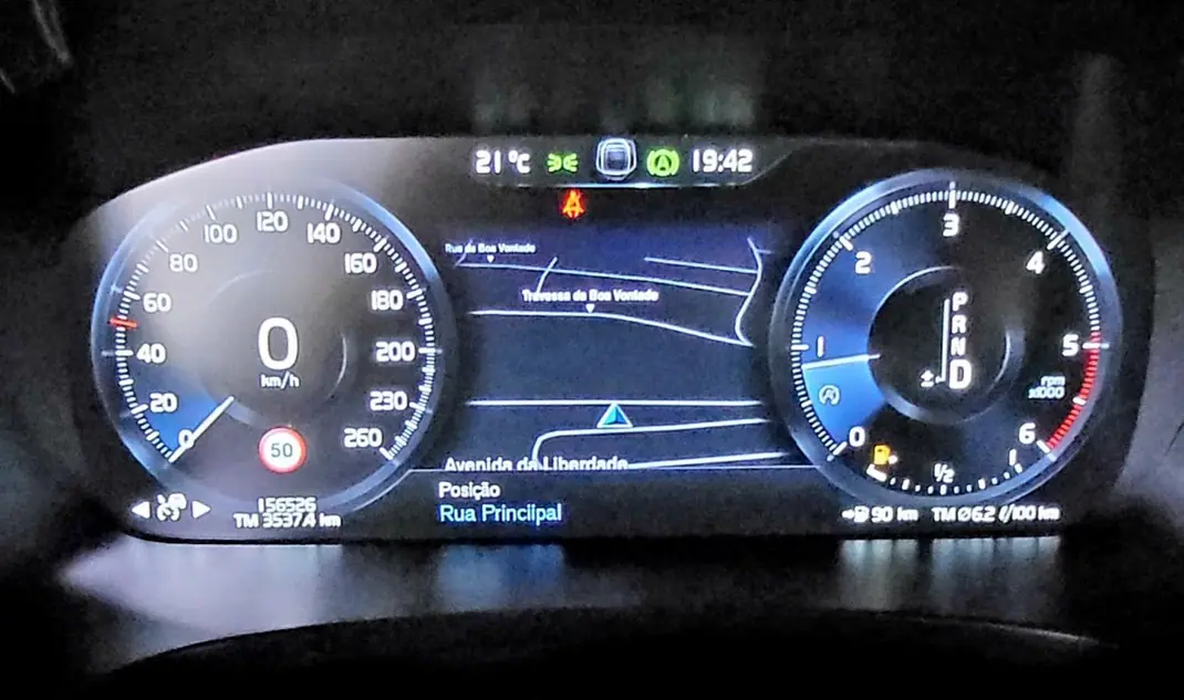 Volvo V90 2018 - 20000 EUR, 185000 km - 185000km - foto 9 de 15