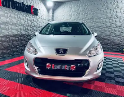 Peugeot 308 2012 - 6450 EUR, 226882 km - AUTO.MOTO.pt - 226882km - foto 3 de 20