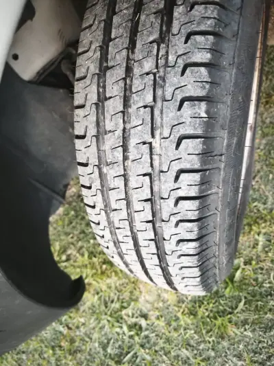 Citroën 2018 - 11374 EUR, 160909 km - AUTO.MOTO.pt - 160909km - foto 29 de 34