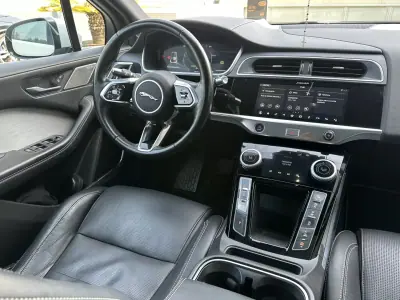 Jaguar I-Pace 2018 - 27900 EUR, 113000 km - AUTO.MOTO.pt - 113000km - foto 30 de 59