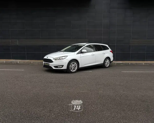 Ford Focus SW 2018 - 11990 EUR, 127080 km - AUTO.MOTO.pt - 127080km - foto 23 de 48