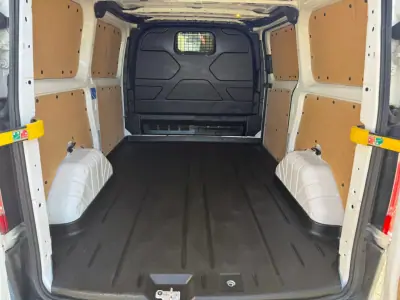 Ford Transit Custom L1 2.0 TDCI H1 2016 - 14900 EUR, 116758 km - AUTO.MOTO.pt - 116758km - foto 9 de 17