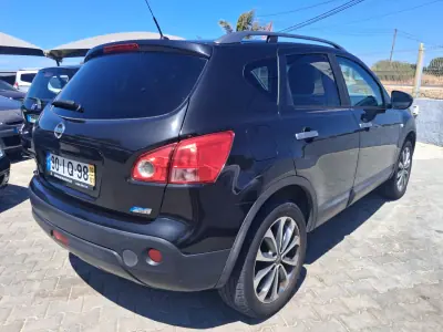 Nissan Qashqai 2010 - 6800 EUR, 250000 km - AUTO.MOTO.pt - 250000km - foto 6 de 8