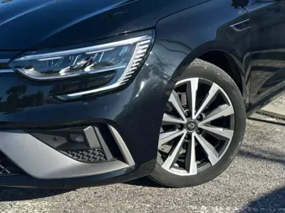 Renault Mégane 2021 - 19900 EUR, 72500 km - AUTO.MOTO.pt - 72500km - foto 2 de 25