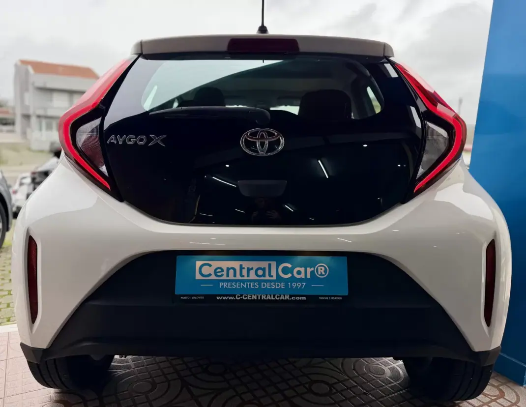 Toyota Aygo X 2022 - 14950 EUR, 10000 km - AUTO.MOTO.pt - 10000km - foto 9 de 25
