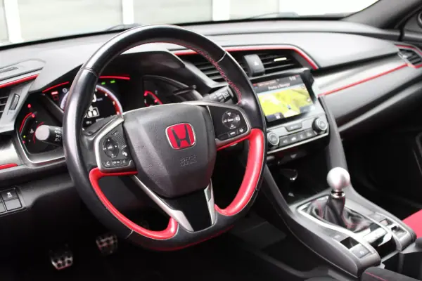 Honda Civic 2019 - 43990 EUR, 78000 km - AUTO.MOTO.pt - 78000km - foto 23 de 31