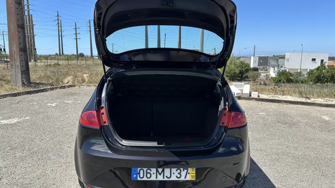 SEAT Leon 2011 - 6950 EUR, 151000 km - 151000km - foto 12 de 19